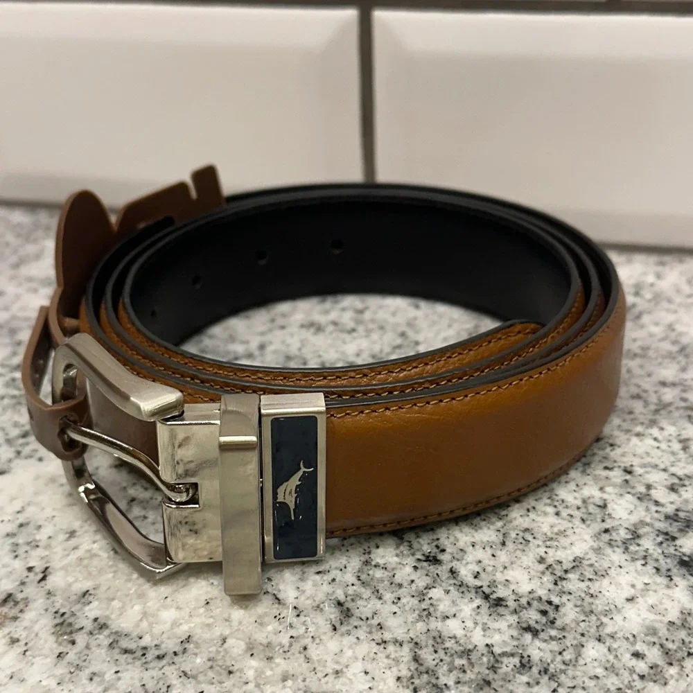New Tommy Bahama Men XL 42-44 Belt Cognac Black Brown Reversible Leather Coastal